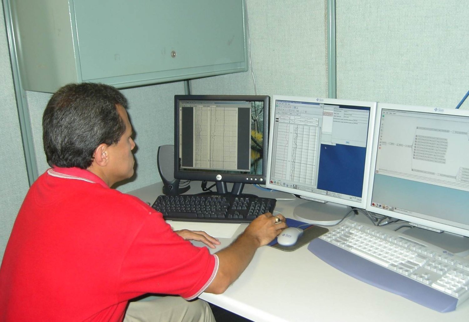 el egresado estudio la lic en informatica administrativa en la uag