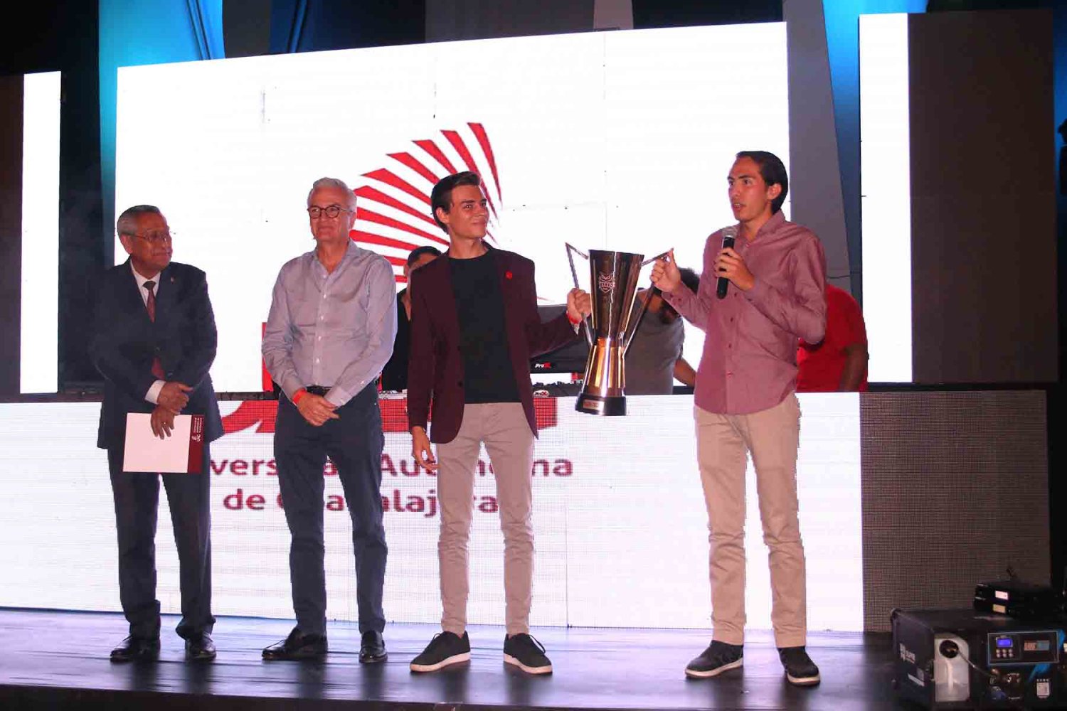 clausura semana fej por el dia del estudiante autonomo