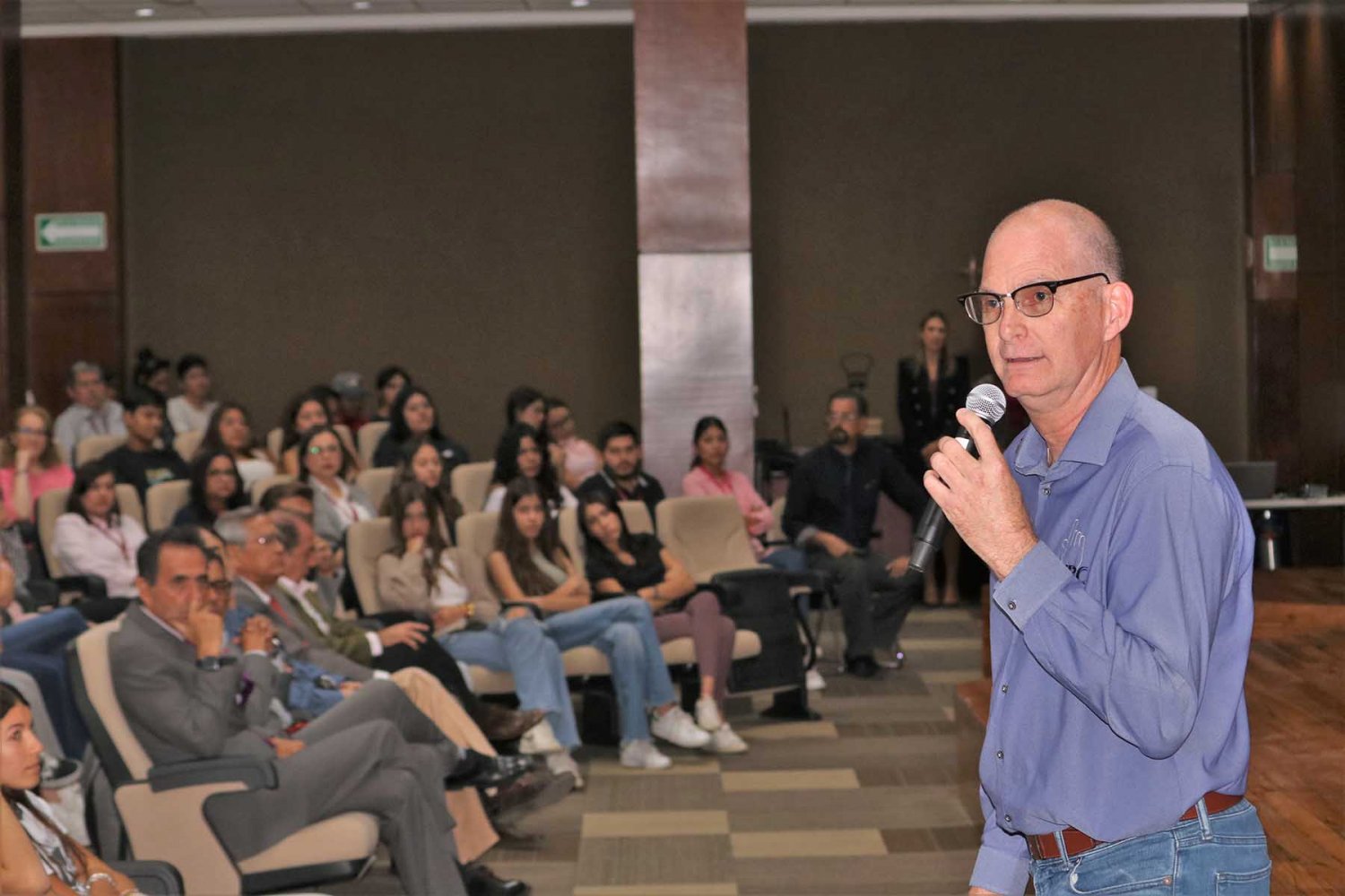 ex agente de la DEA advierte sobre el peligro de las adicciones