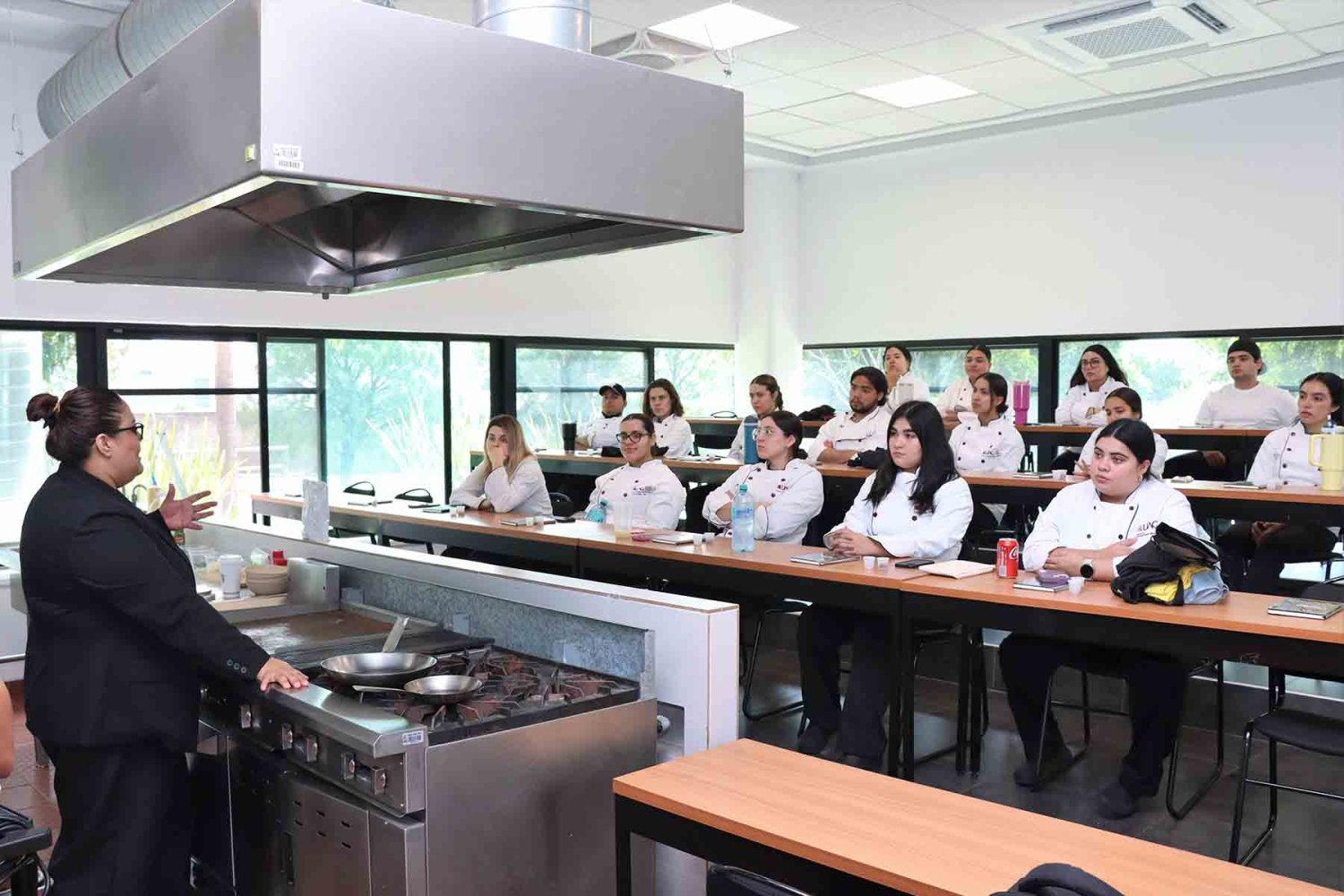 en el concurso nestle participan alumnos de los primeros semestres de negocios gastronomicos