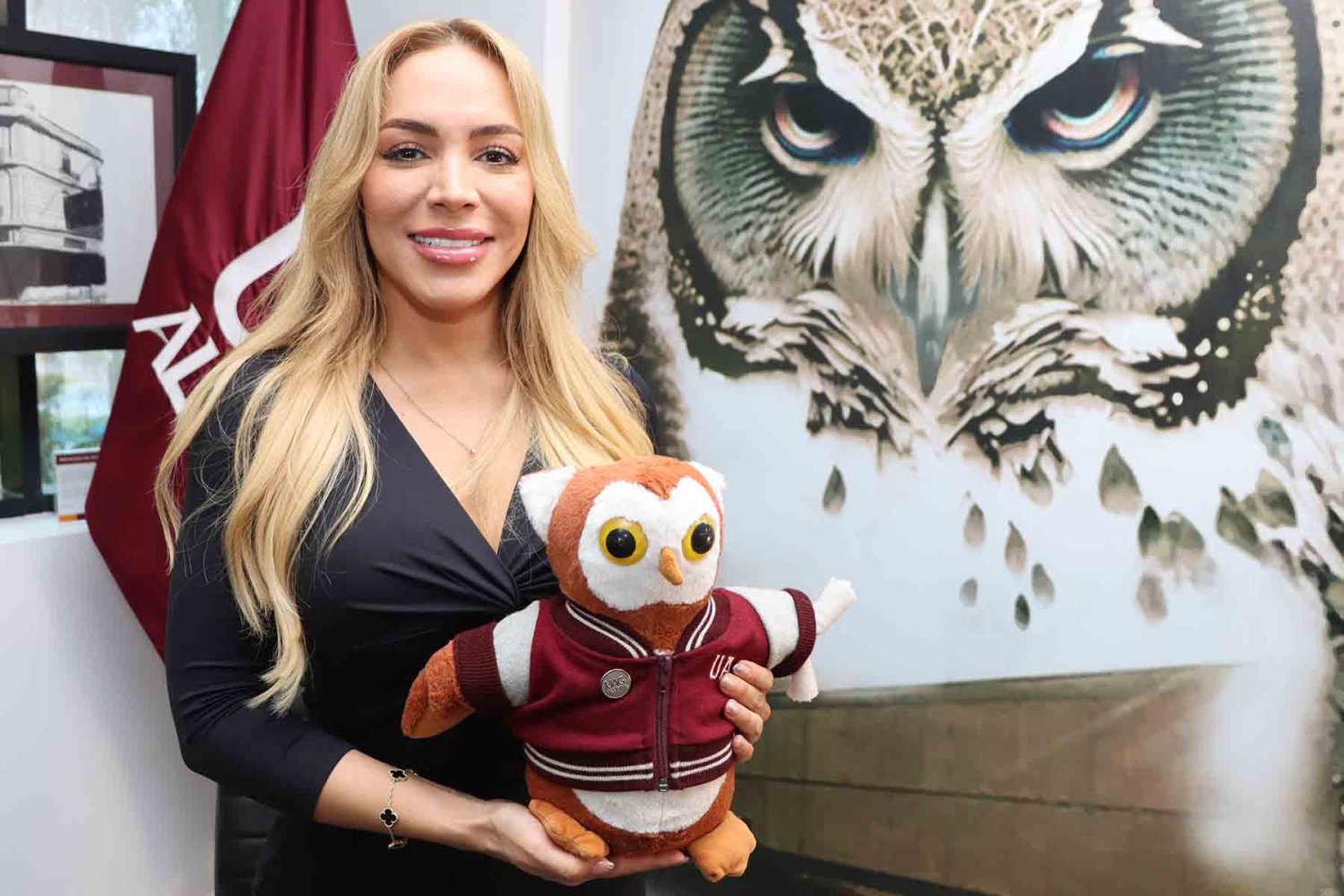 maria elena ortiz sanchez es egresada de la carrera de relaciones internacionales