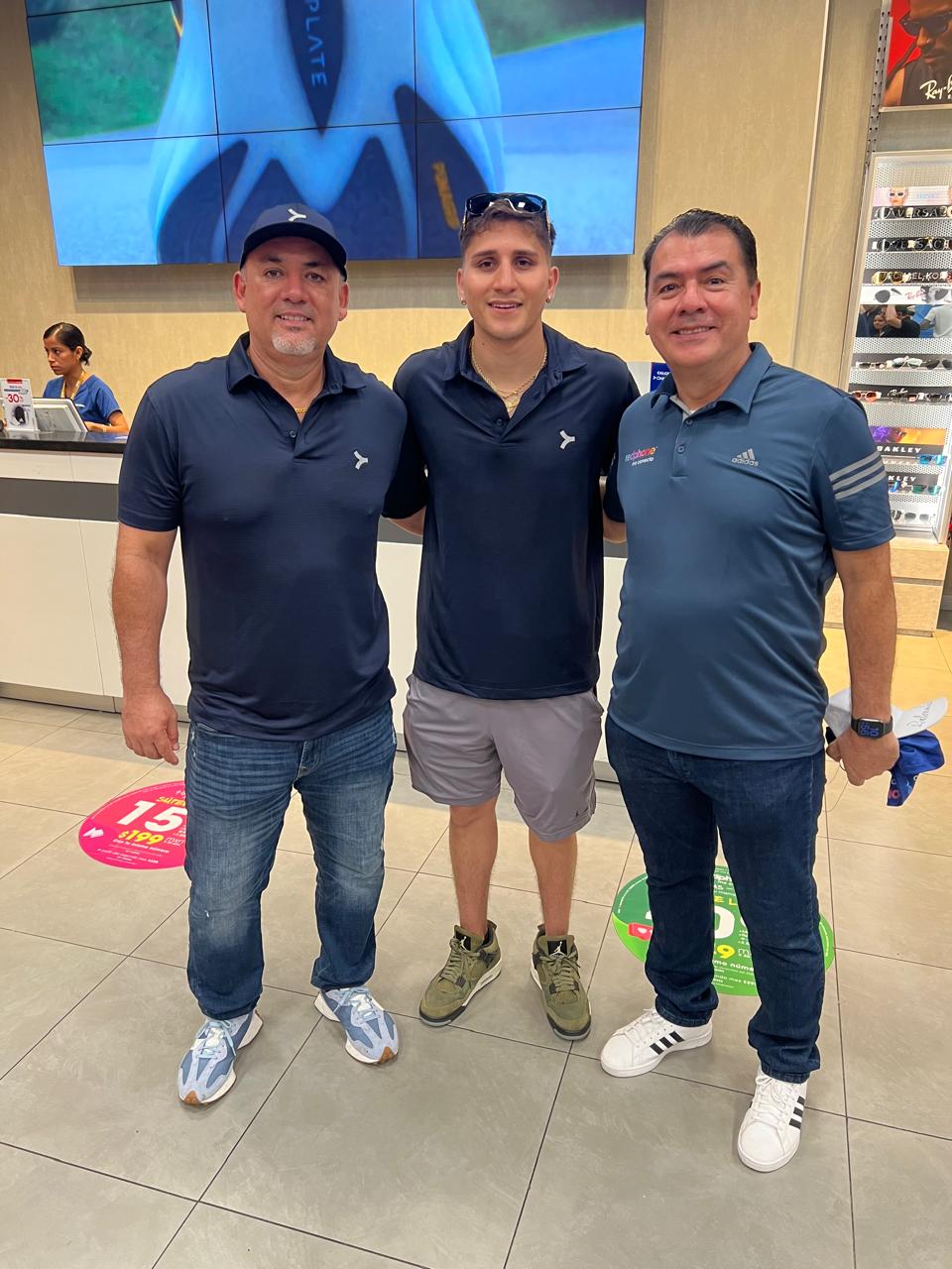 carlos moran dosta y el boxeador mexicano Marco Verde