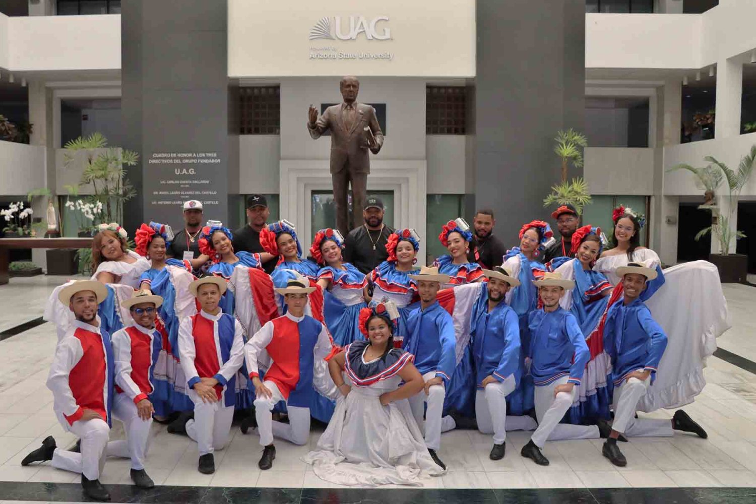 ballet folclórico de la universidad catolica nordestana