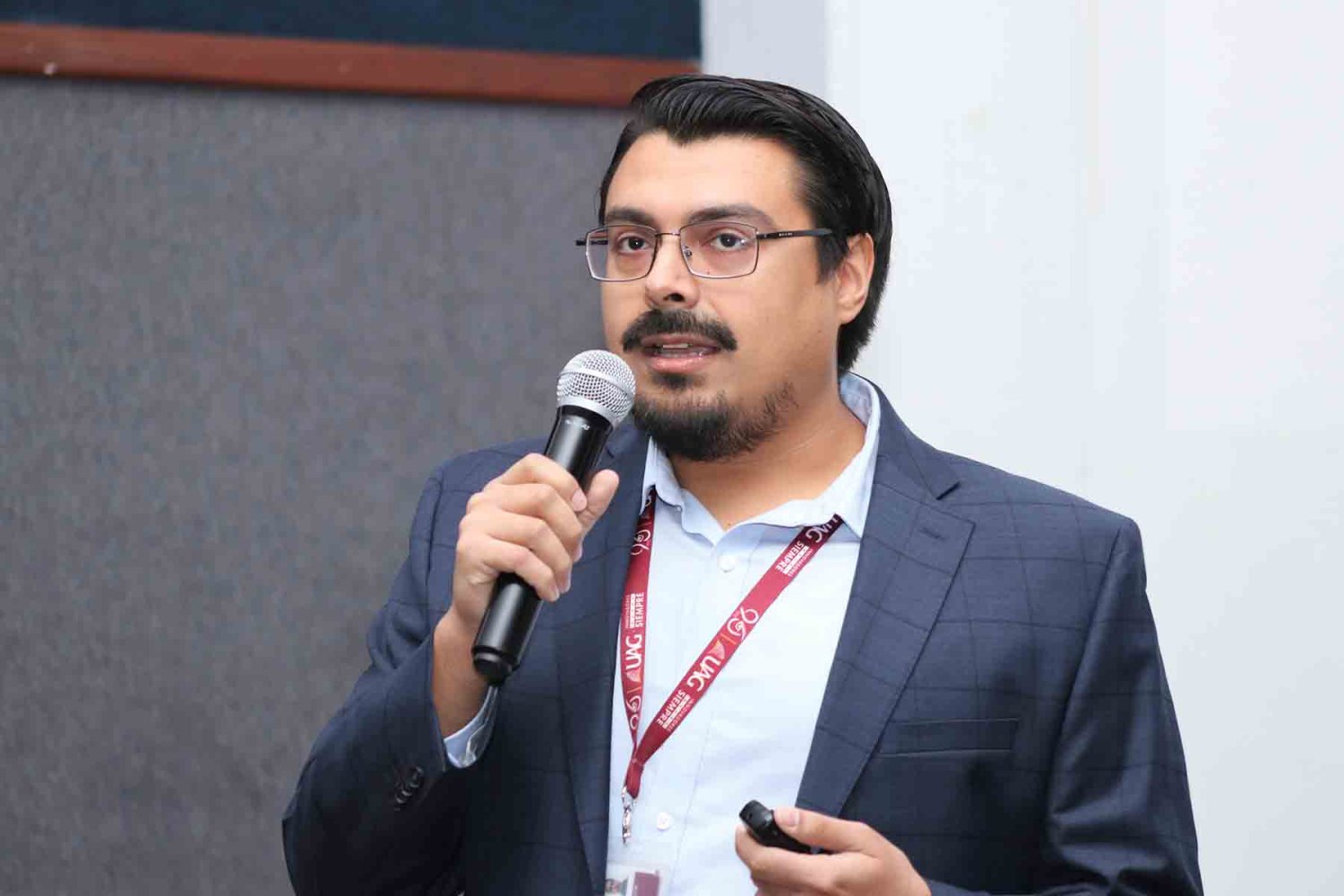 lic luis garate moreno