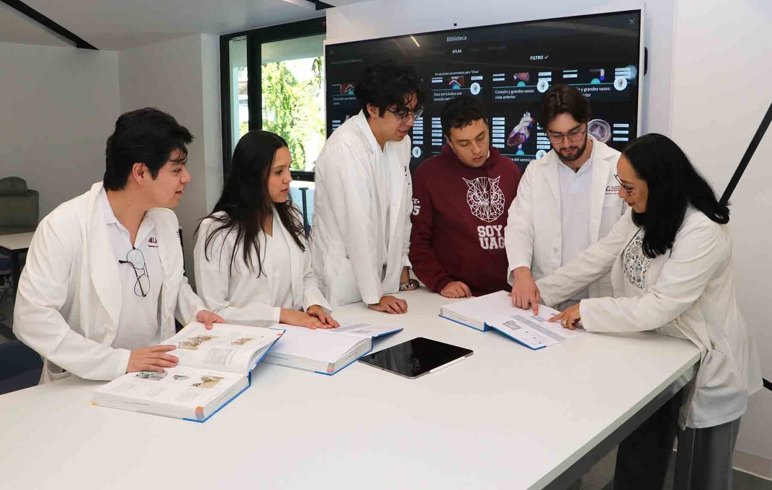 La UAG cuenta con una larga tradición en la formación de médicos