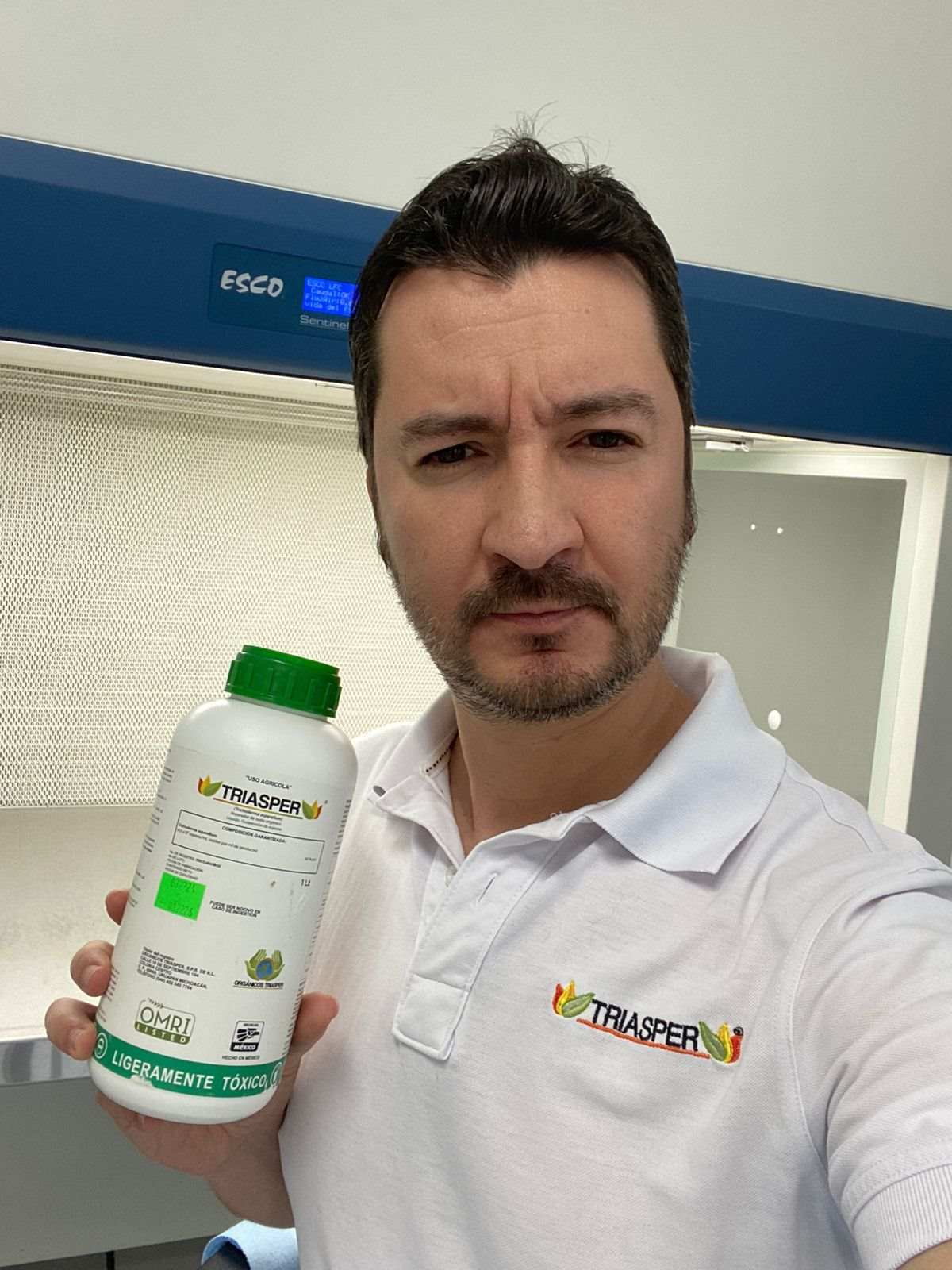 el egresado tiene una destacada carrera en philips morris mexico