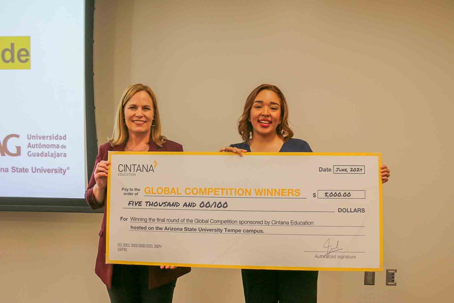 Como parte del evento, la alumna Alejandra Mendoza ganó el ASU Global Competition.