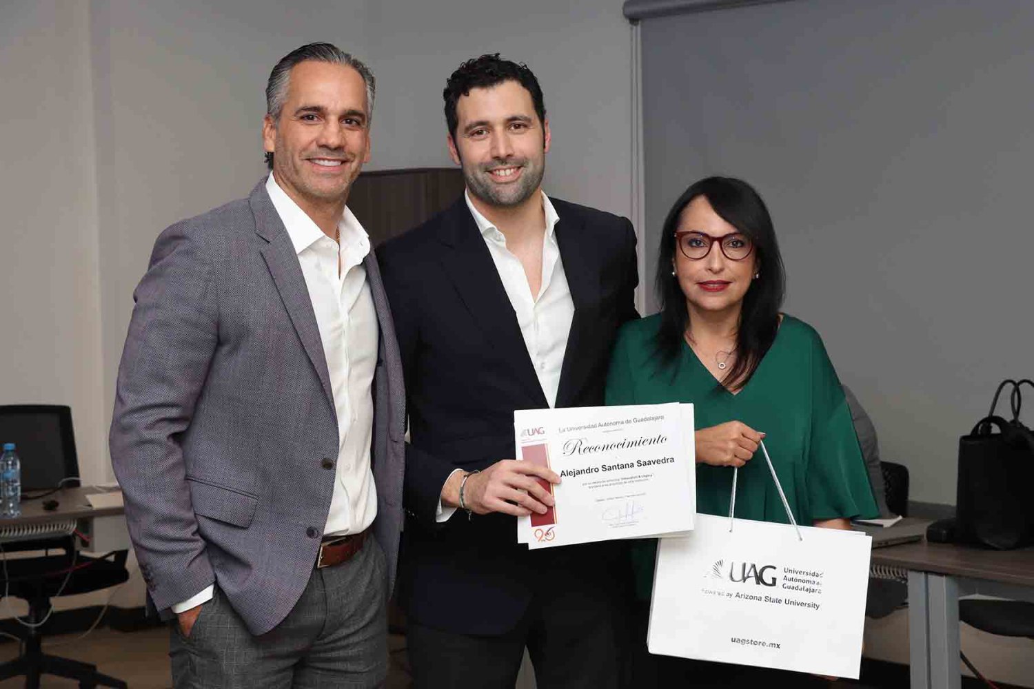 mtro juan carlos leano alejandro santana y dra judith arredondo