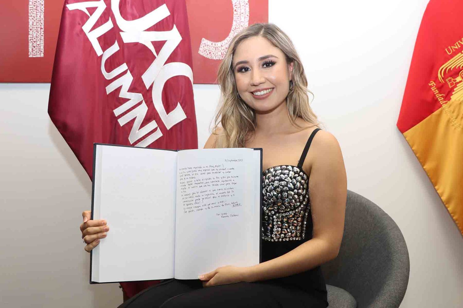 rominna casteinni egresada de ciencias de la comunicacion