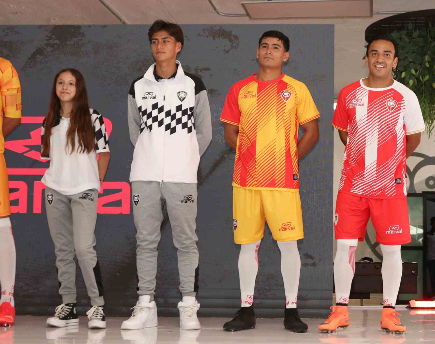 presentacion uniforme tecos marval