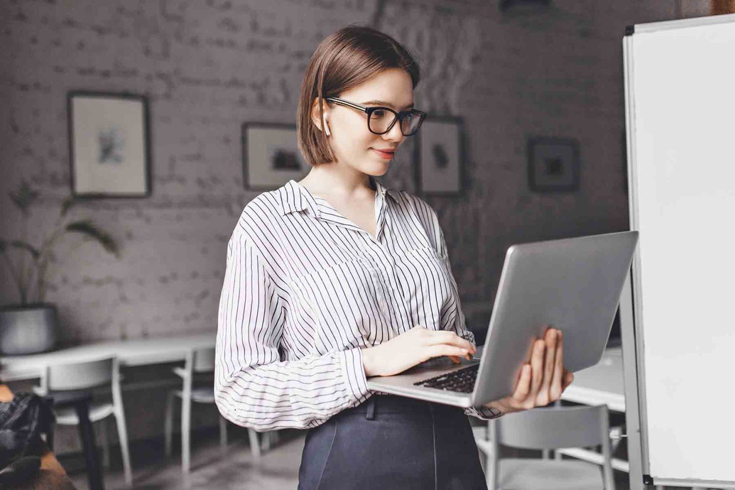 estudiar la licenciatura en administracion financiera en linea trae muchos beneficios como el equilibrio entre tu vida academica y personal