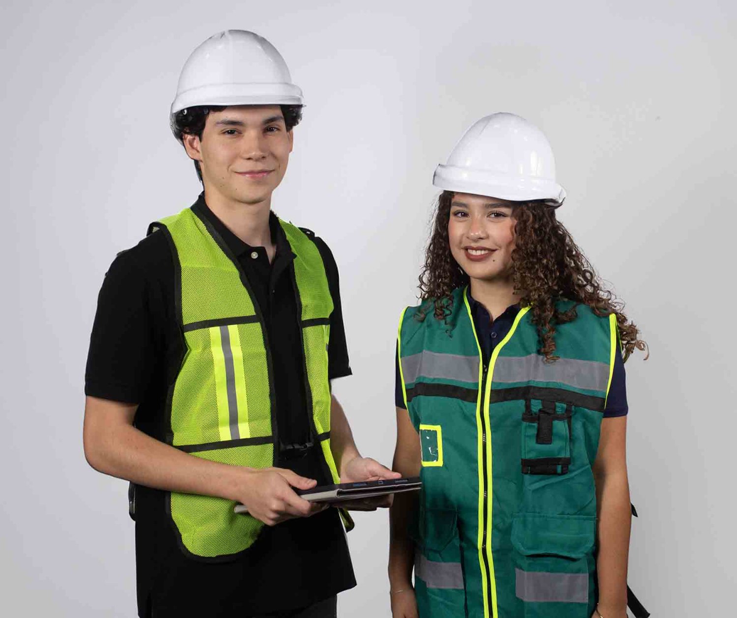 la ingenieria industrial y en sistemas tiene una amplia oferta laboral