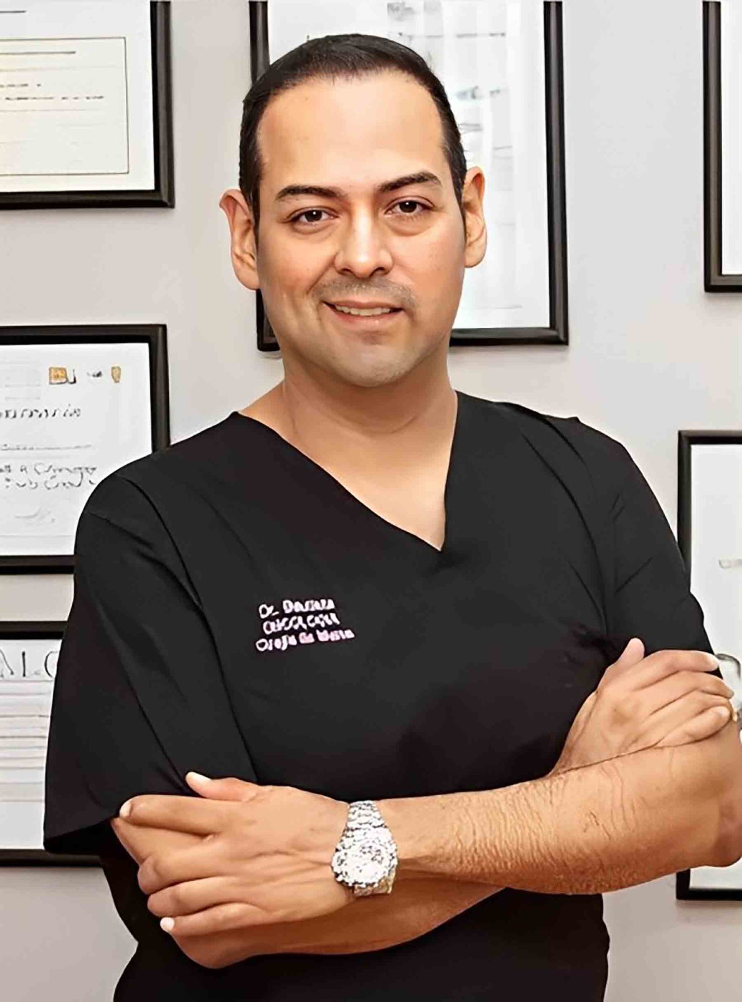 el dr cristian bautista destaca como promotor dela cirugia conservadora de mama