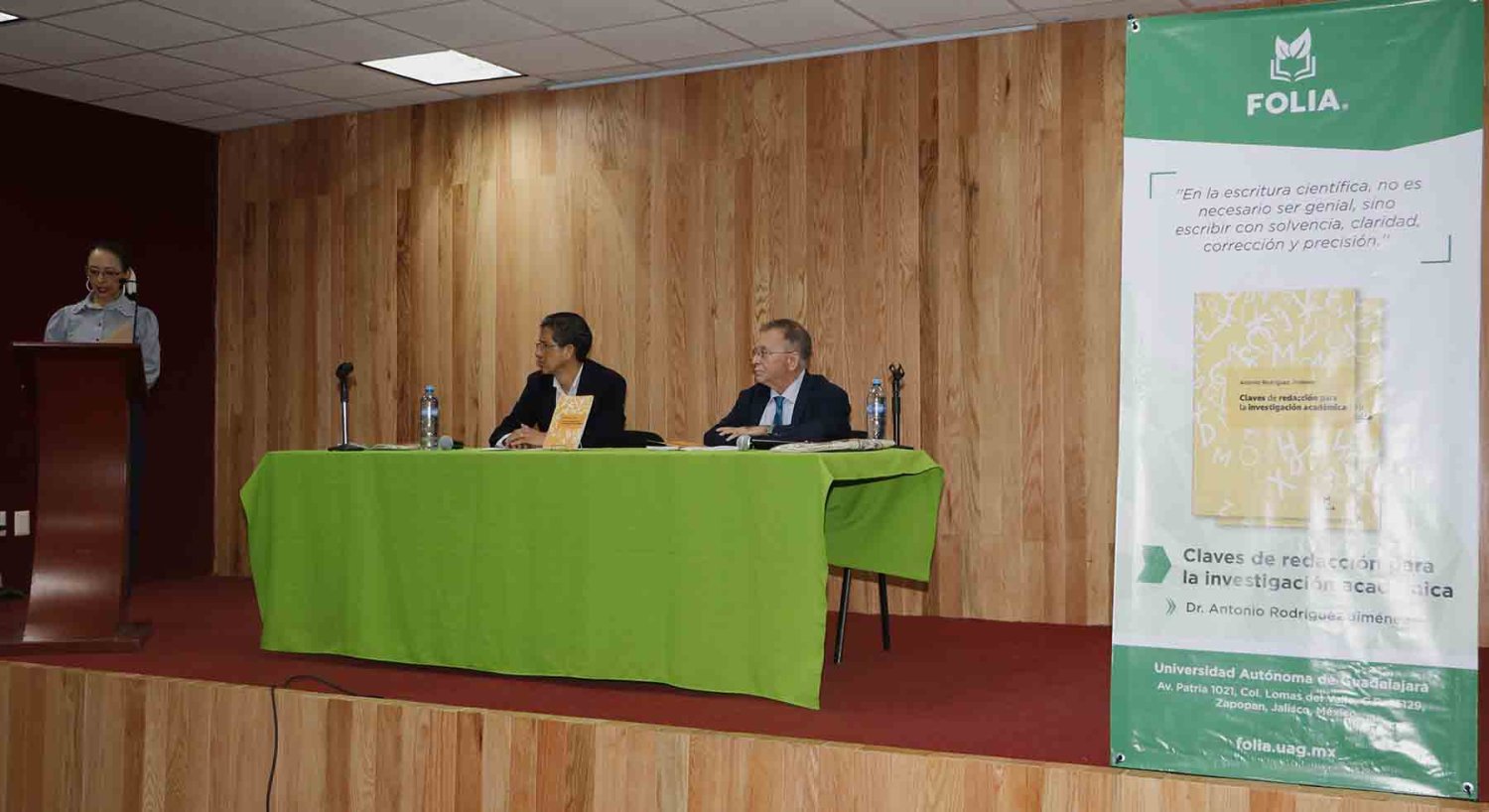 presentan libro sobre redaccion para la investigacion academica