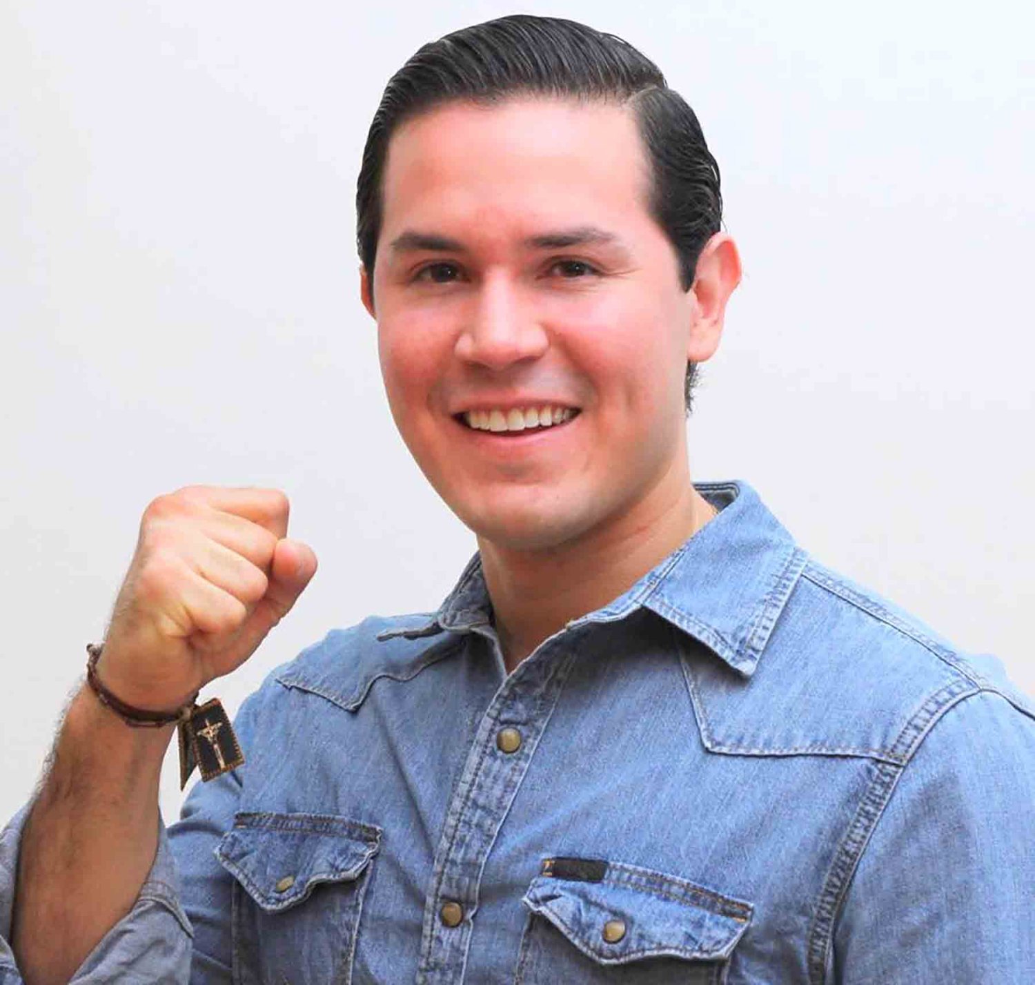 manuel borbon egresado de ciencia politica y administracion publica de la uag