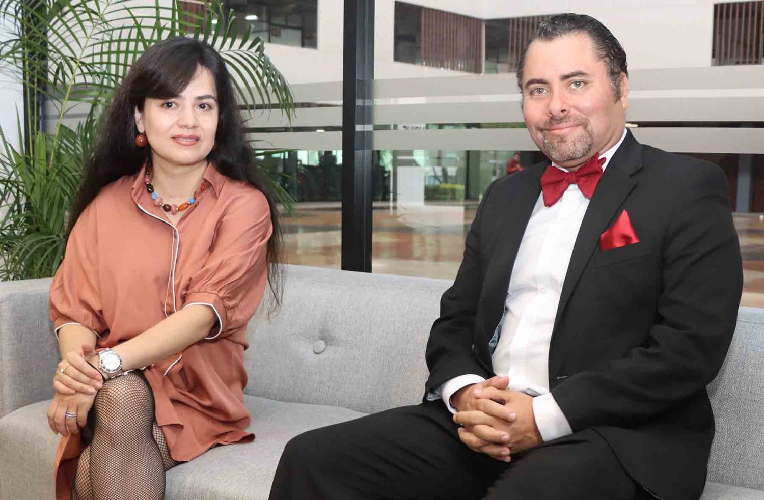 maria victoria ramirez y dr guillermo cambero director de posgrados en humanidades de la uag