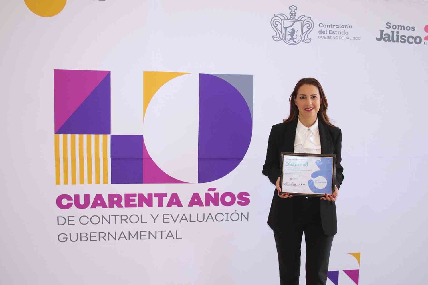 uag recibe distintivo pro integridad empresas