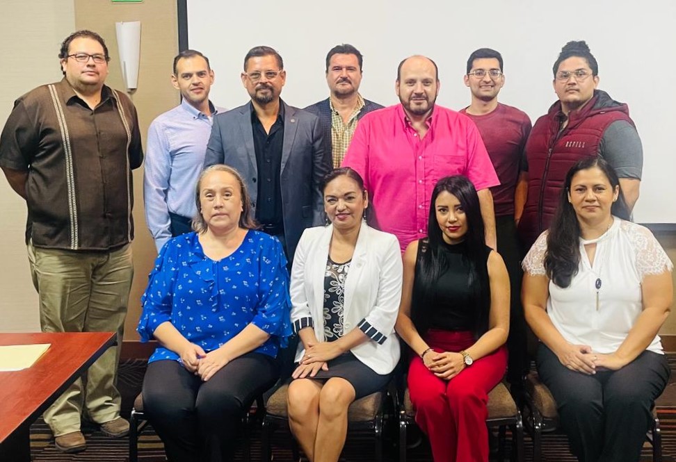 preparan capitulo uag alumni en la paz