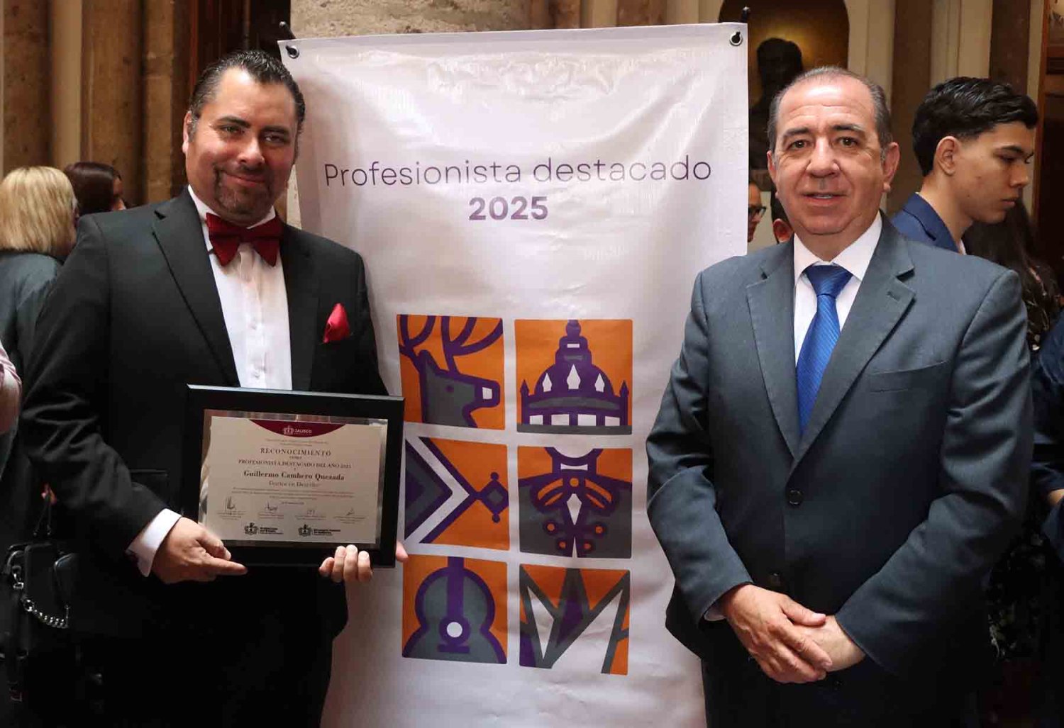 dr guillermo cambero quezada profesionista destacado 2025 e ing jose antonio barriga