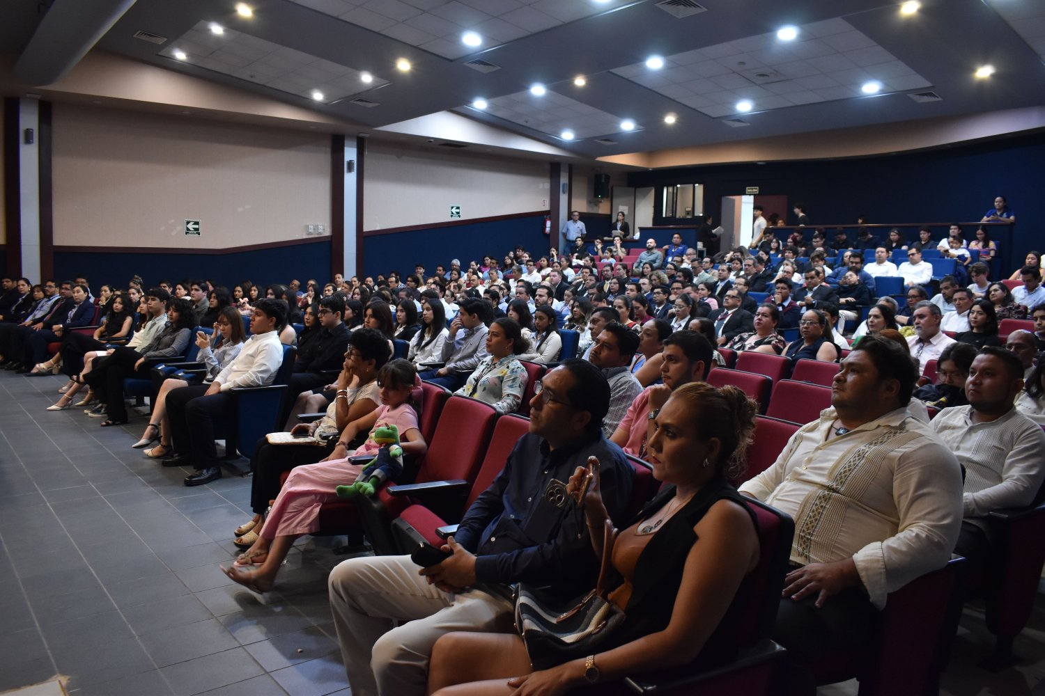 lic antonio leaño reyes