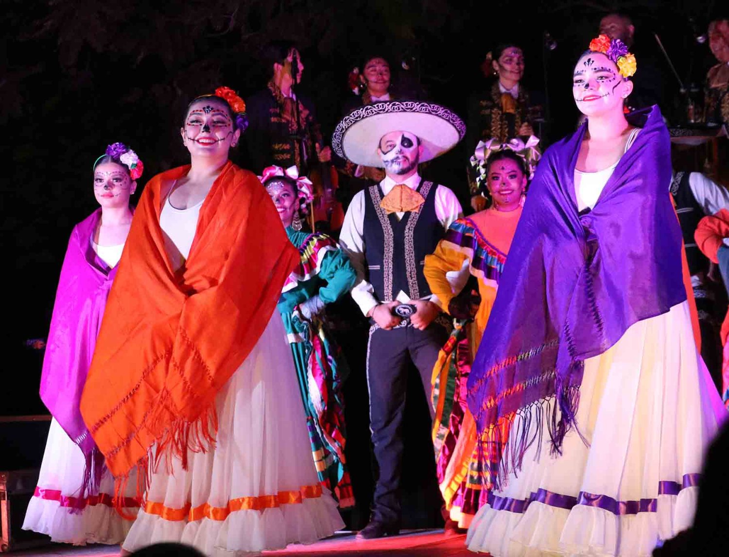 miles de personas se sorprenden con miktlan 2024