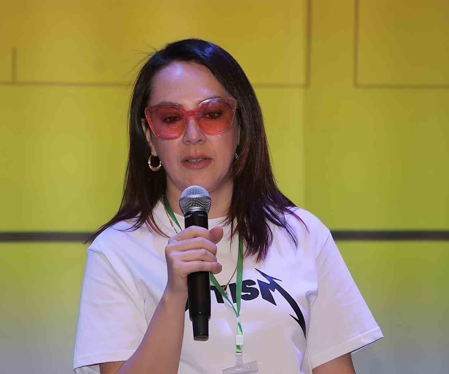 mtra  adriana moncada presidenta de comunidad autista ac