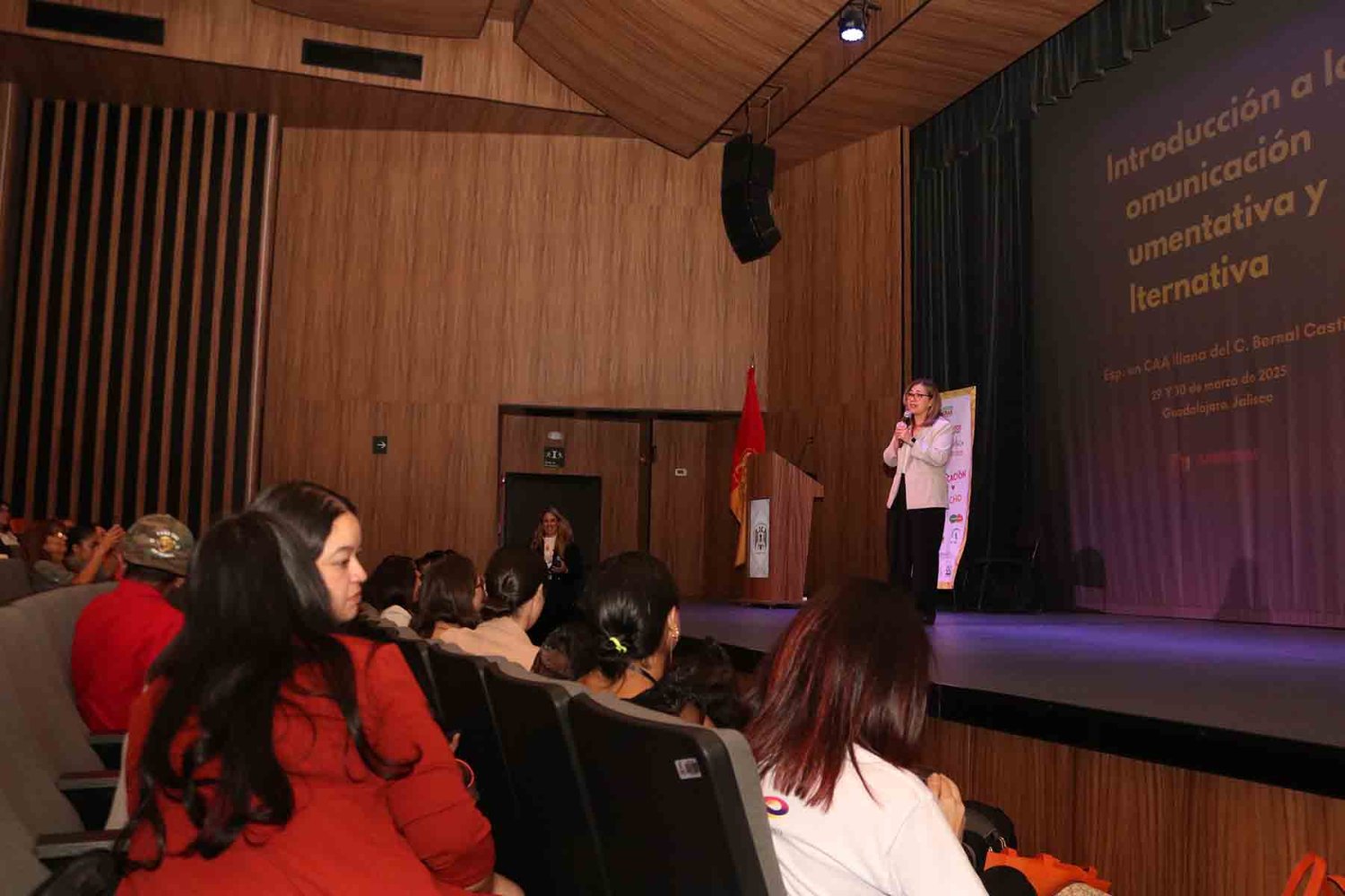 el congreso se efectuo en las instalaciones de la uag