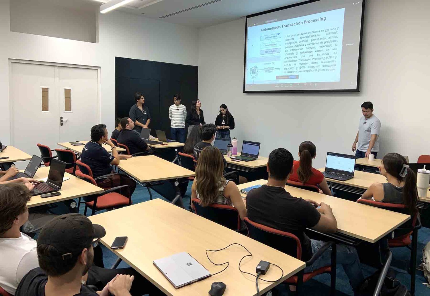 joel salazar mendiguchia egresado de la uag