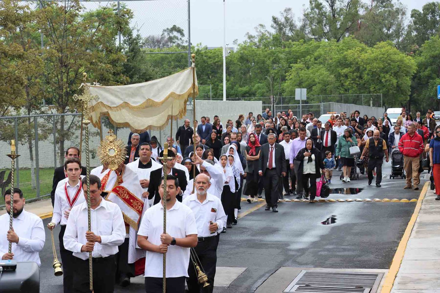 jueves de corpus en la uag