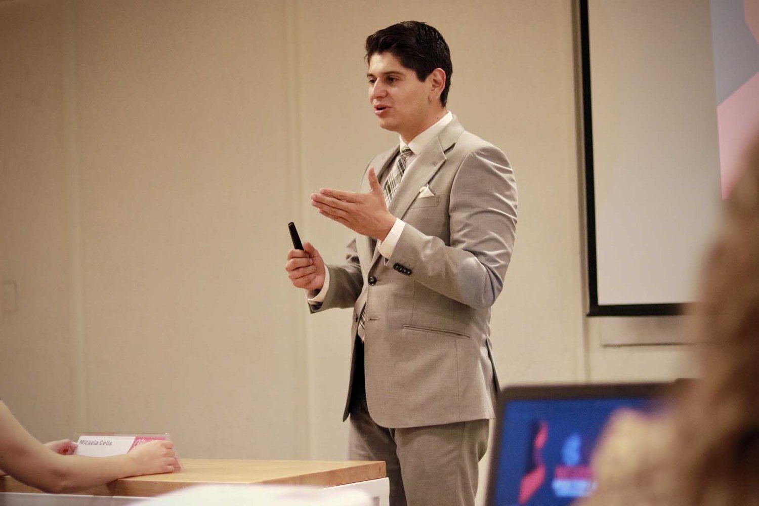 Manuel Muro coach de las estrellas | UAG