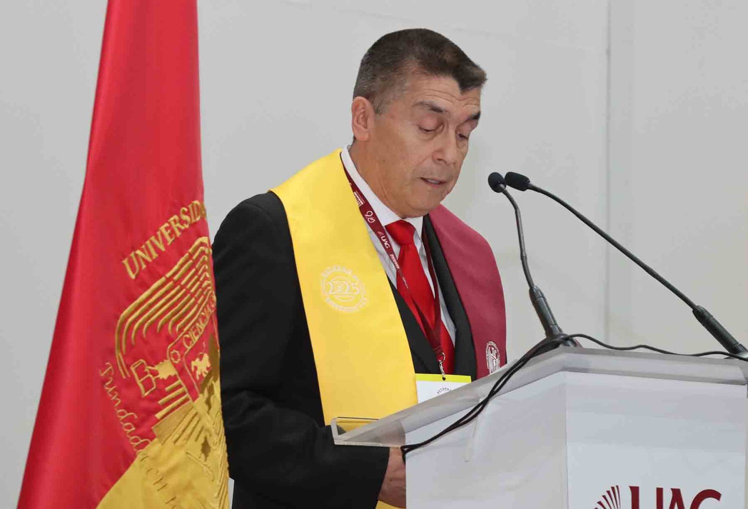 doctor rubén armando grijalva egresado uag
