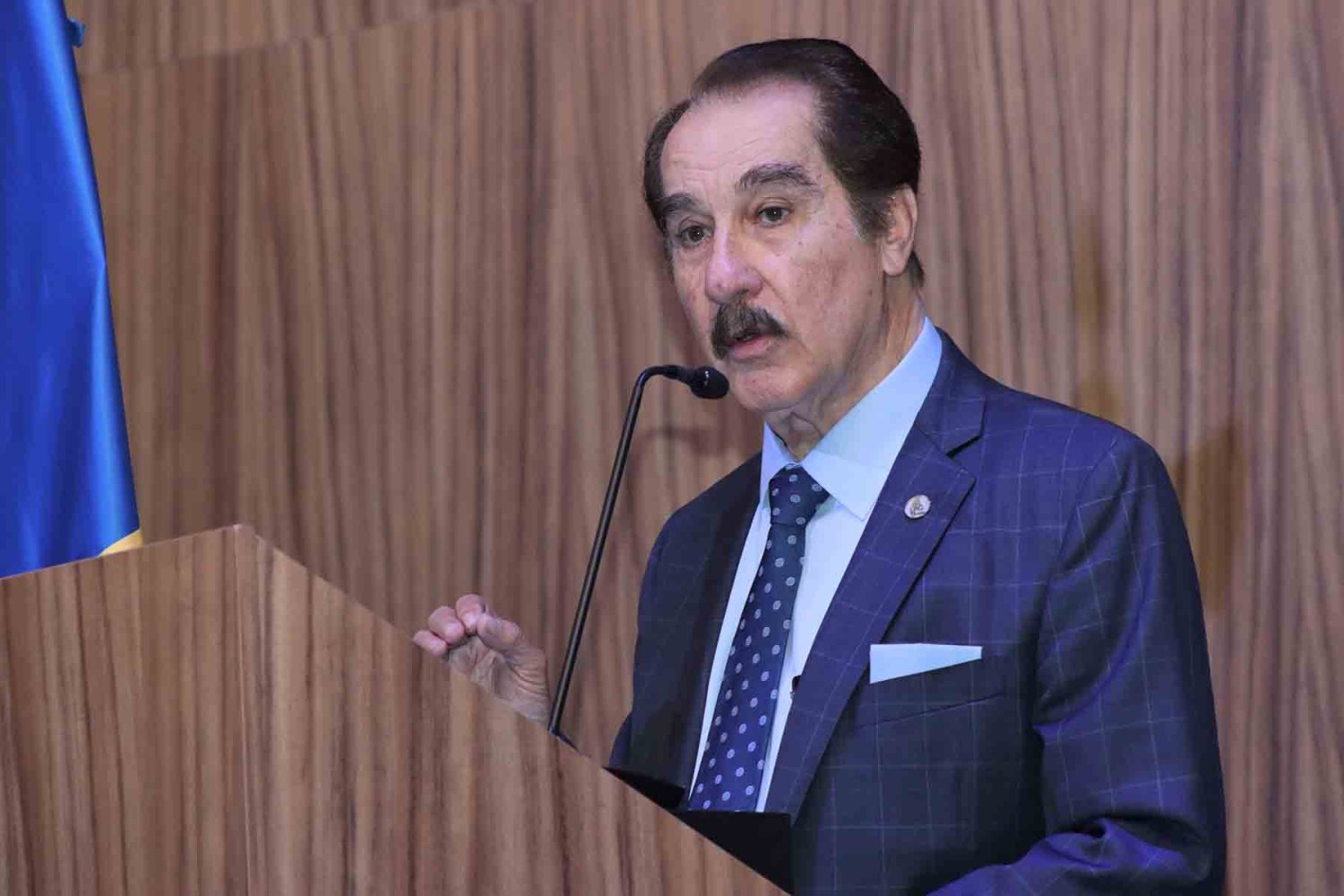 lic antonio leaño reyes