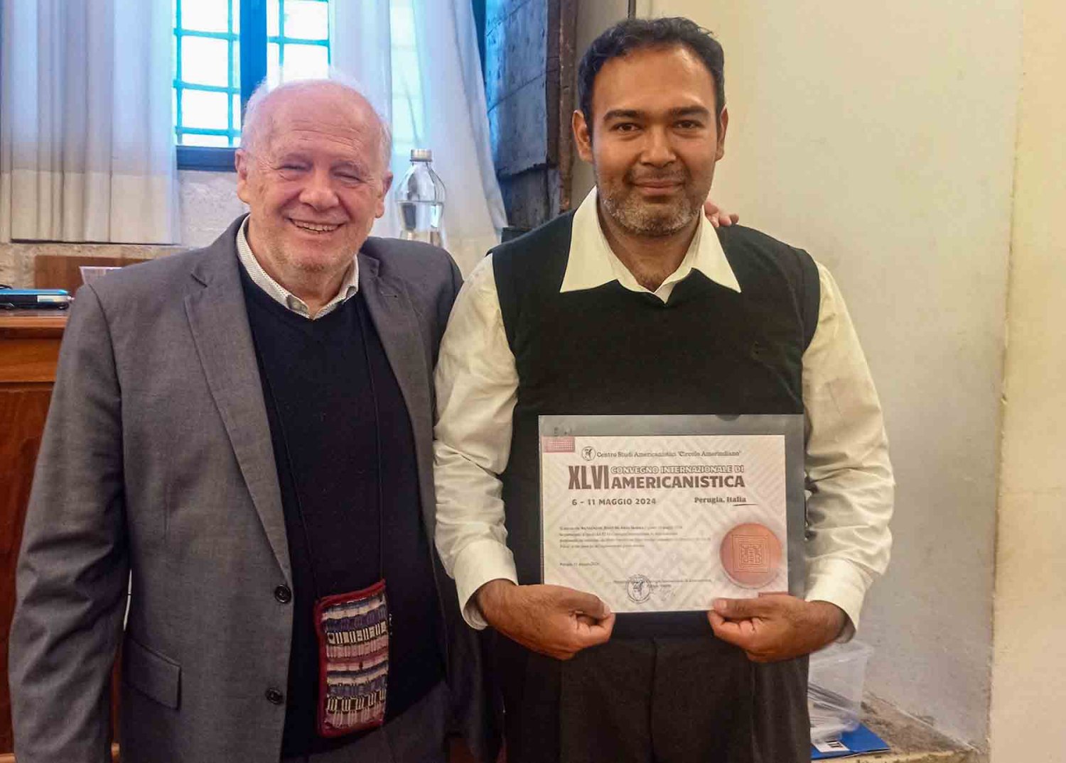 profesor de filosofia imparte conferencias en europa