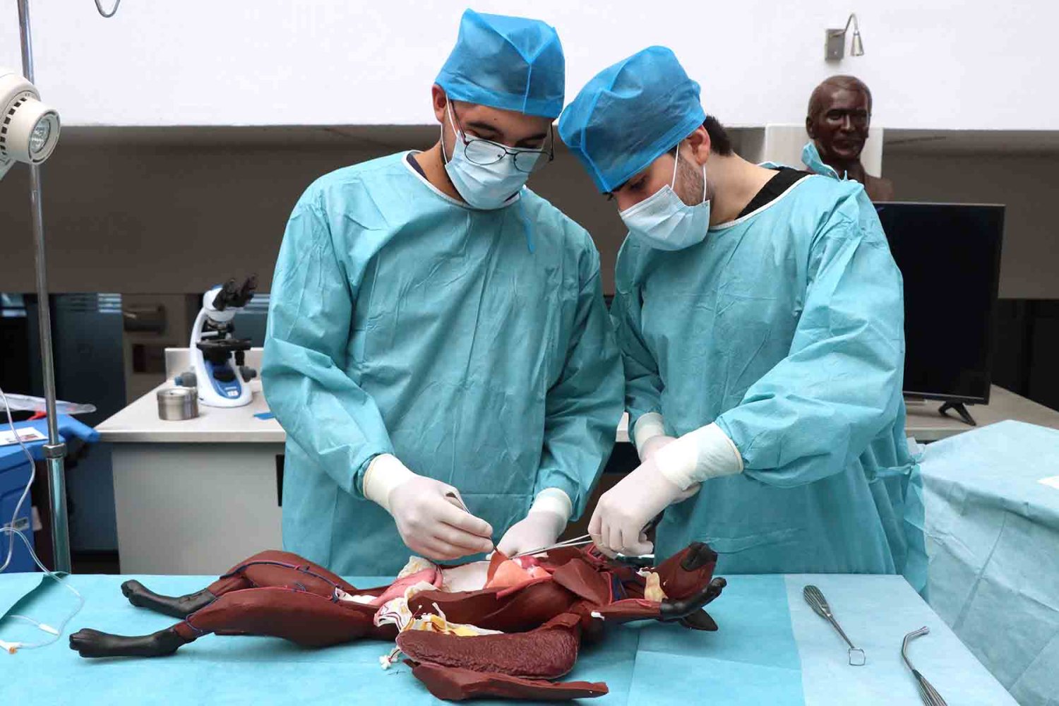 a partir de enero de 2026 la uag comenzará a impartir la licenciatura en medicina veterinaria y zootecnia