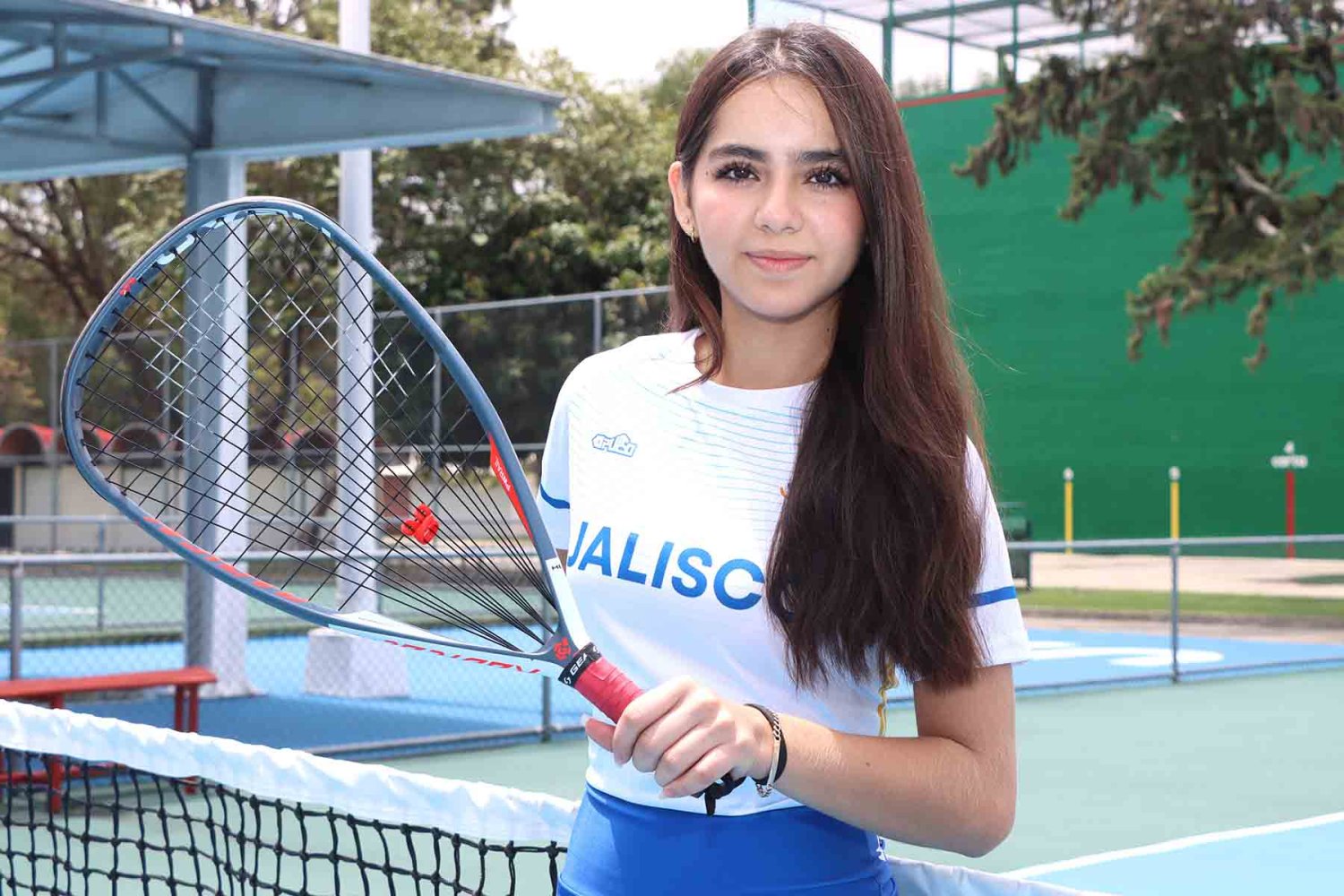 valentina saenz ha destacado en el raquetbol