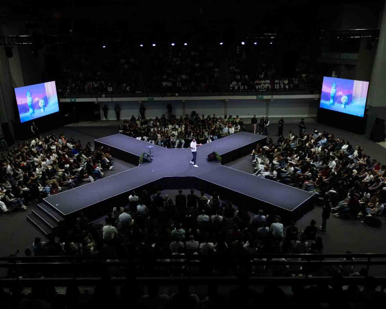 the talks fue una espacio de innovacion con charlas de lideres de opinion y referentes de las redes sociales