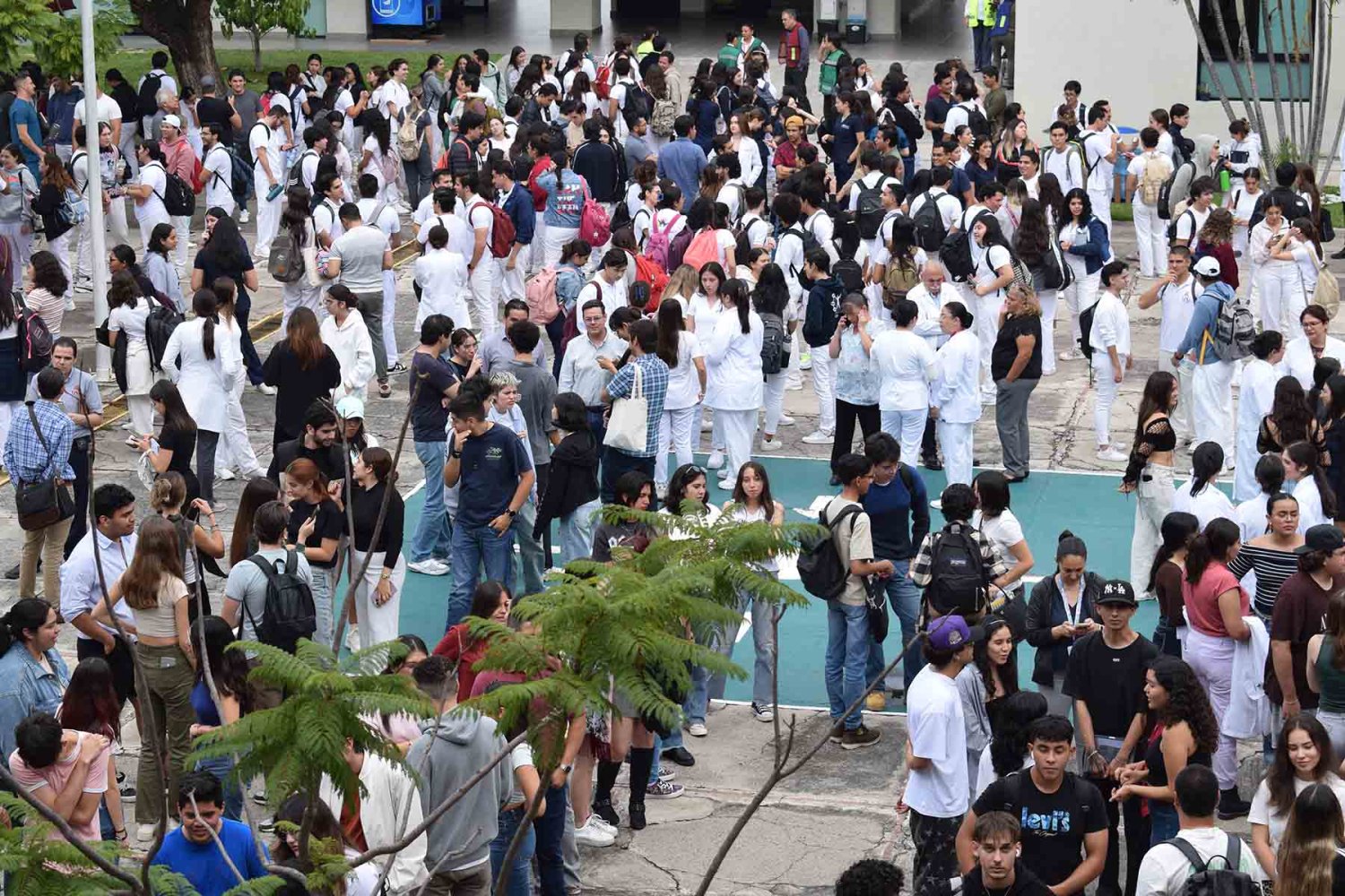 mas de 12 mil personas evacuan edificios de la uag en macrosimulacro