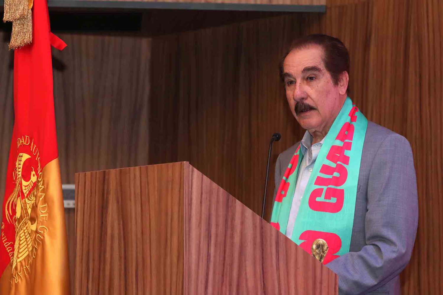 lic antonio leaño reyes