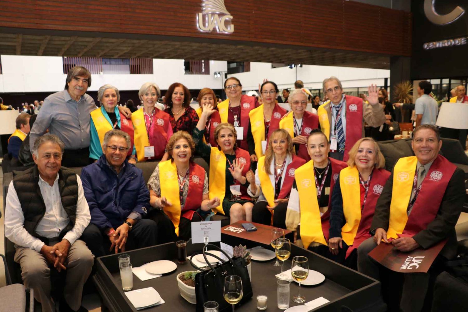 mas de 50 años despues egresados retornan a la uag