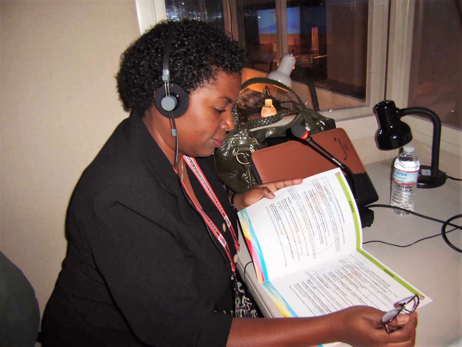 ayana danette jack una historia de exito en el ambito de la traduccion e interpretacion