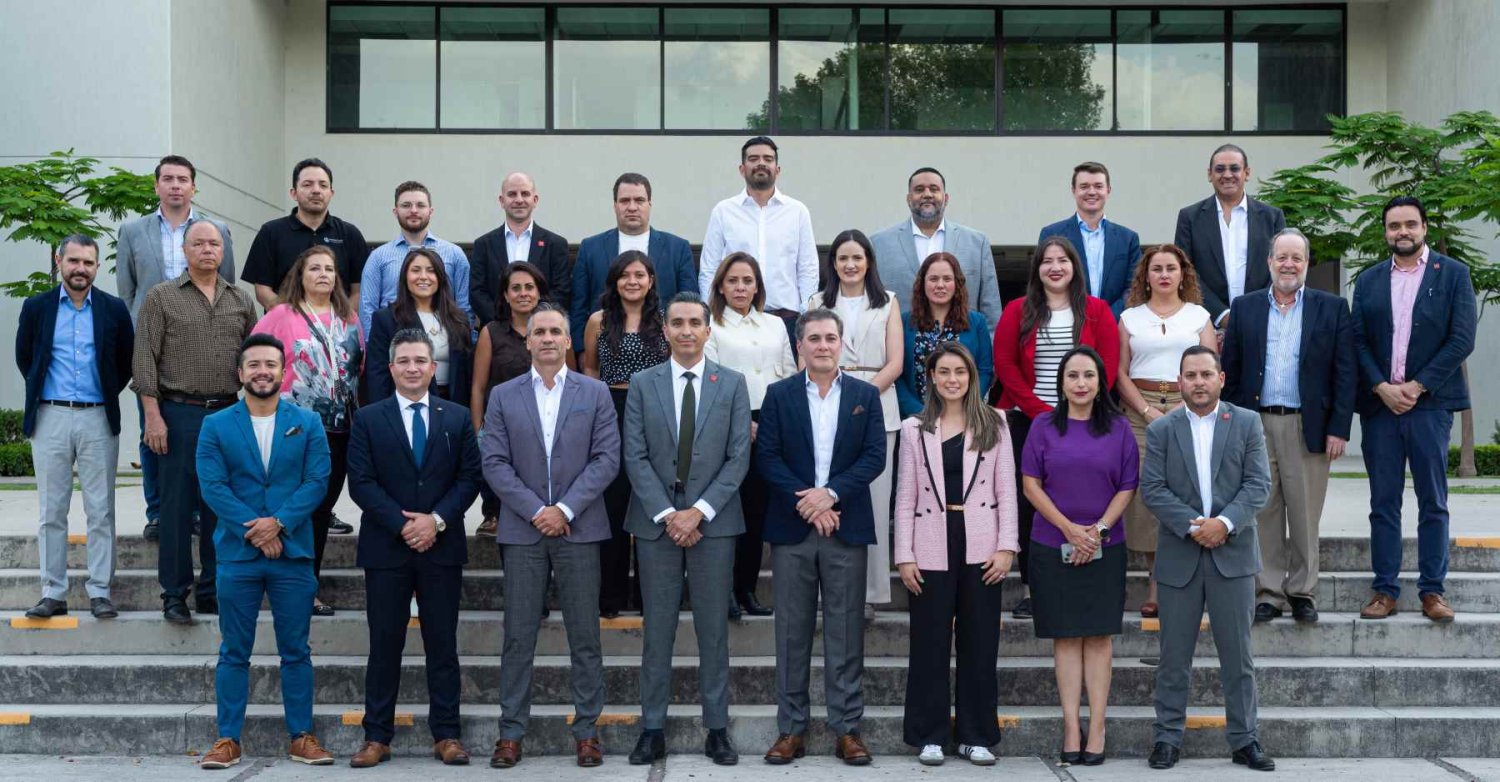 uag estrecha relacion con empresarios de san antonio texas