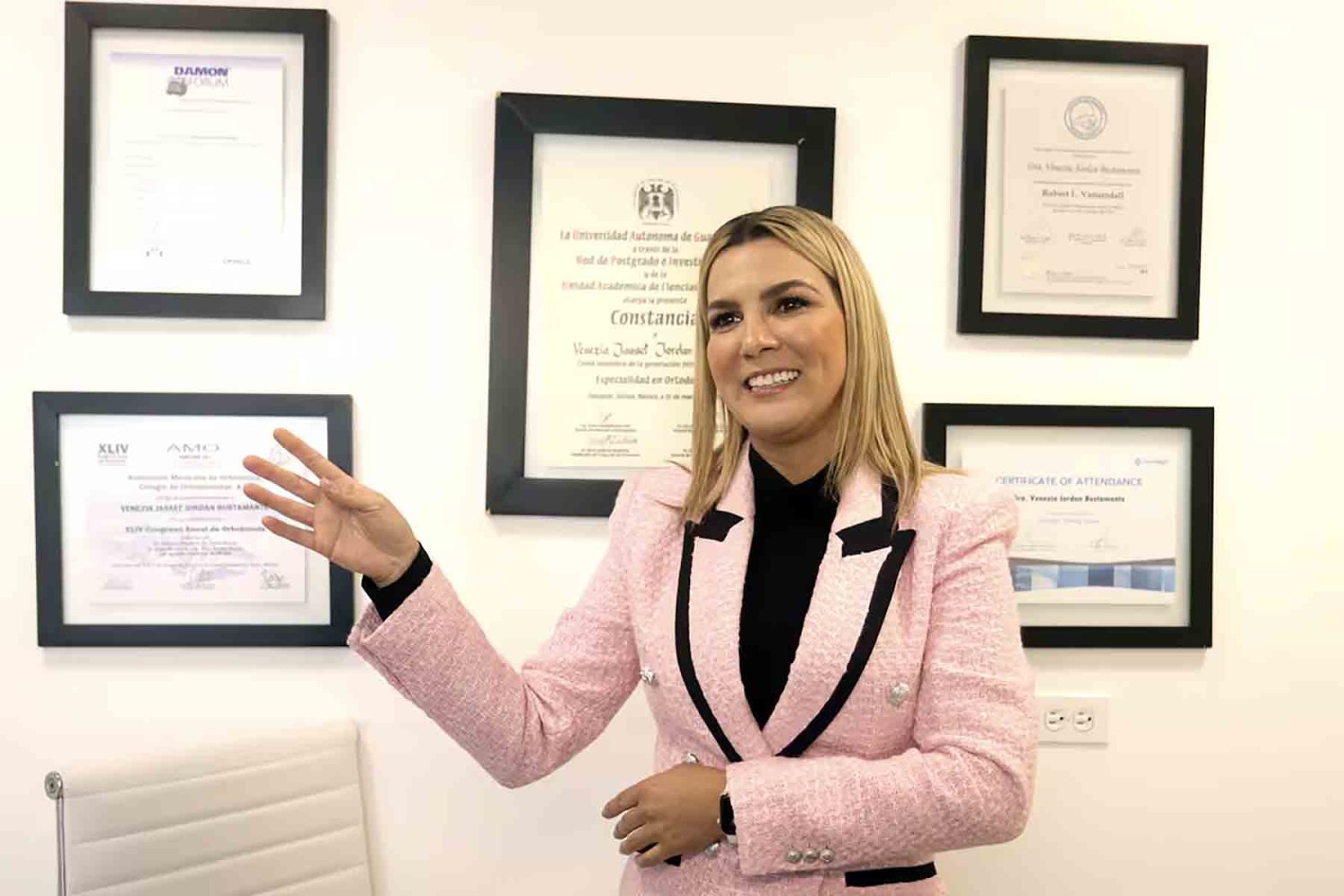 Dra. Venezia Jordán Bustamante