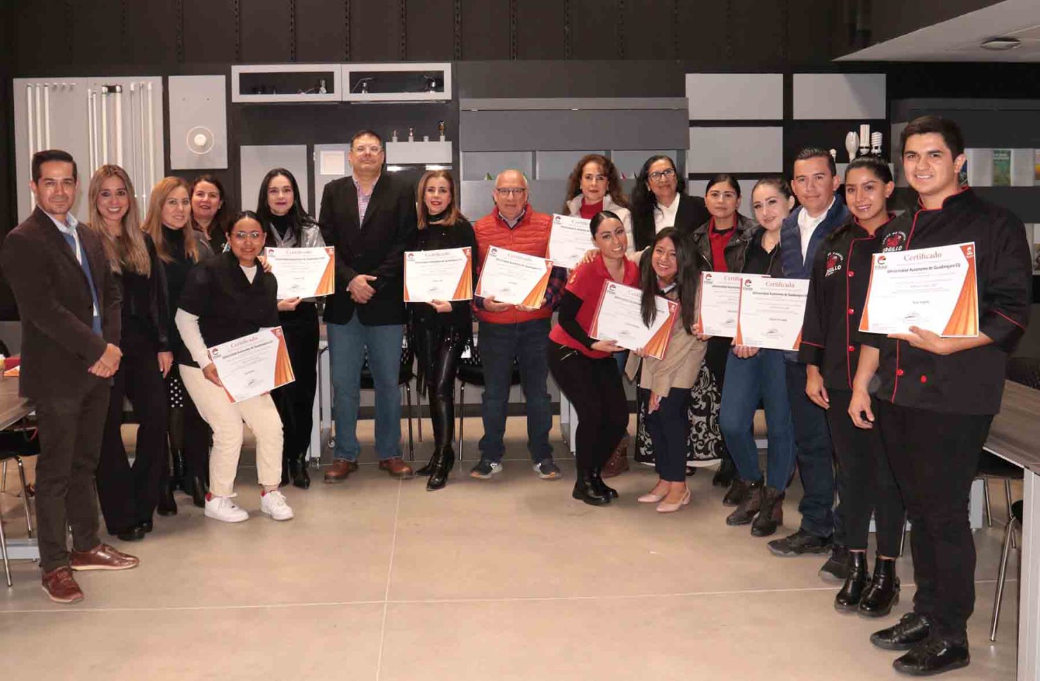 Empresas se certifican en buenas prácticas en el manejo de alimentos