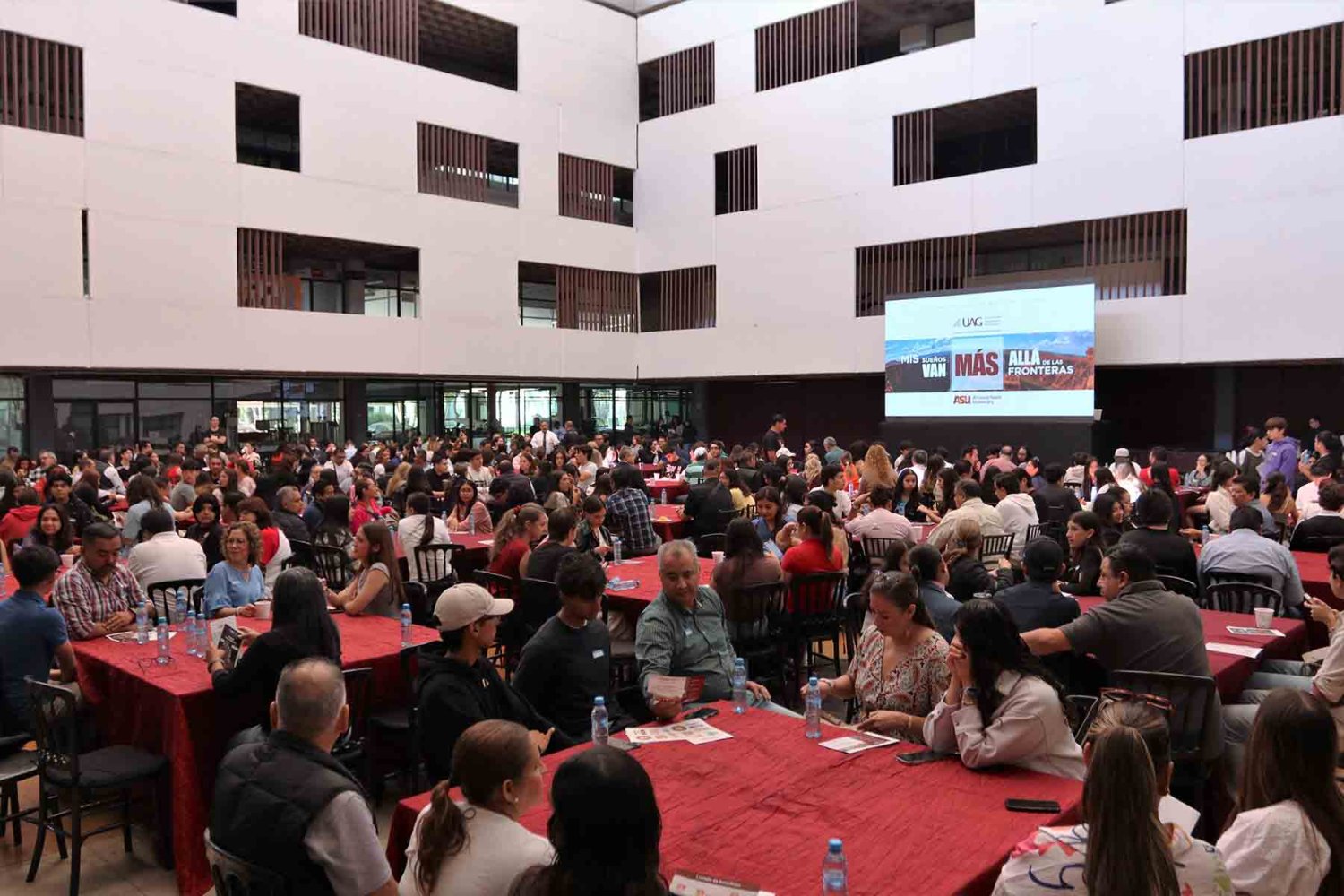 este 22 de noviembre tienes una chita en el open house uag