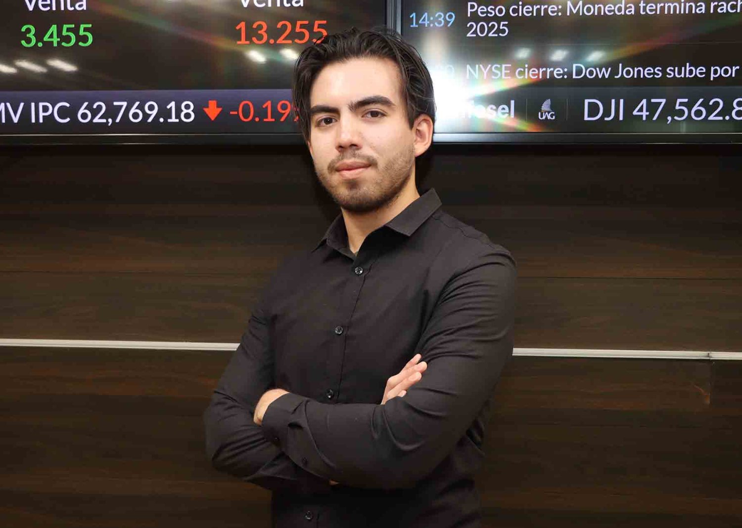 hermilio andres lopez estudiante de administracion financiera en la uag