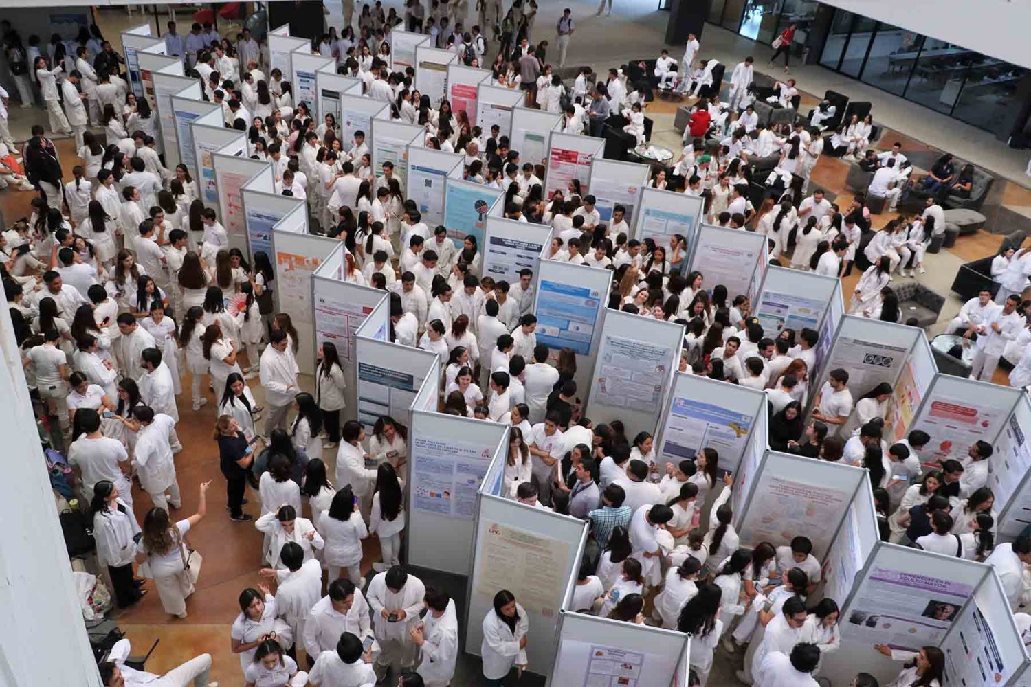 Cientos de alumnos participaron en Expo Ciencias Primavera 2025