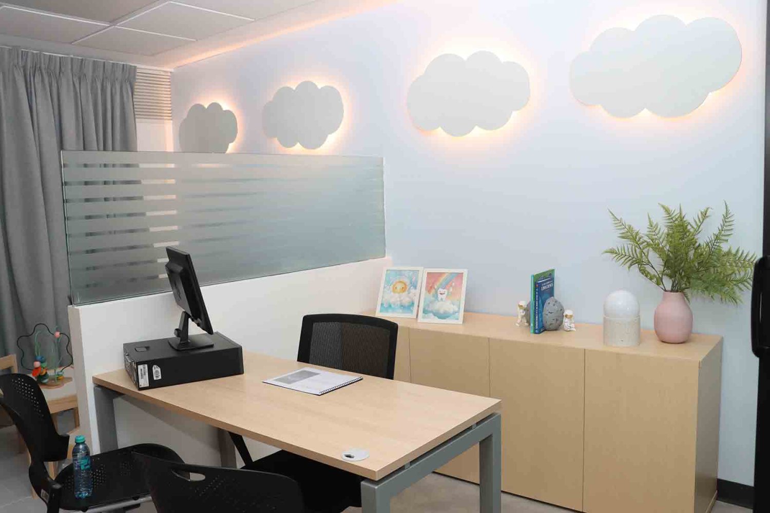 este espacio busca formar disenadores conscientes del impacto de sus proyectos en la sociedad