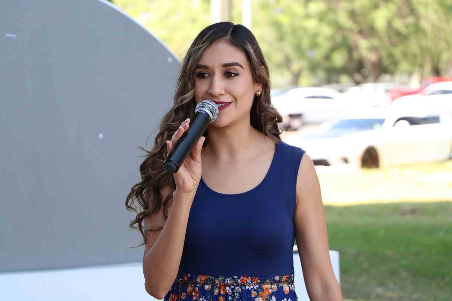 mtra andrea villanueva durante su ponencia