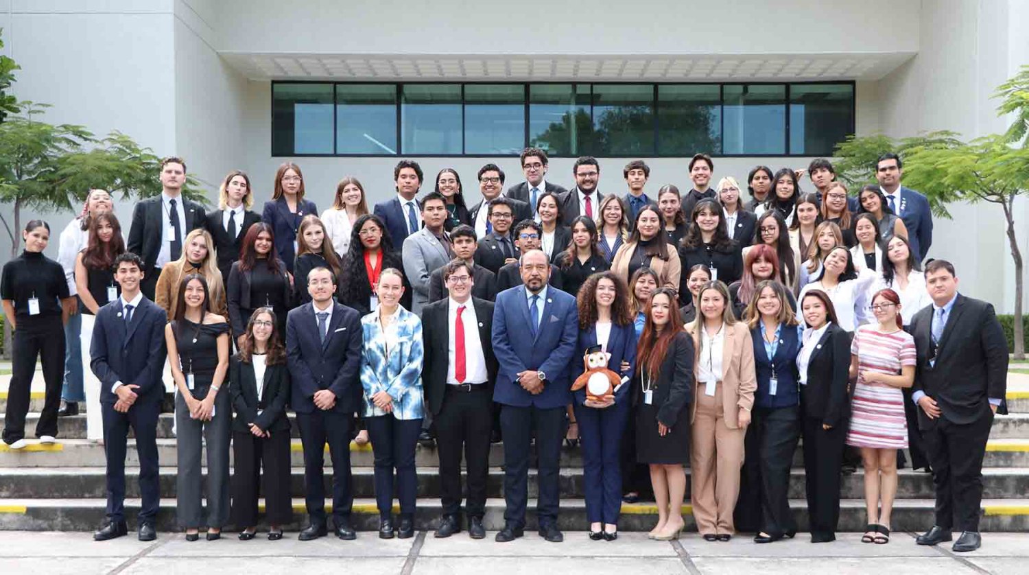 alumnos de diferentes carreras participaron en la edicion xi del mun