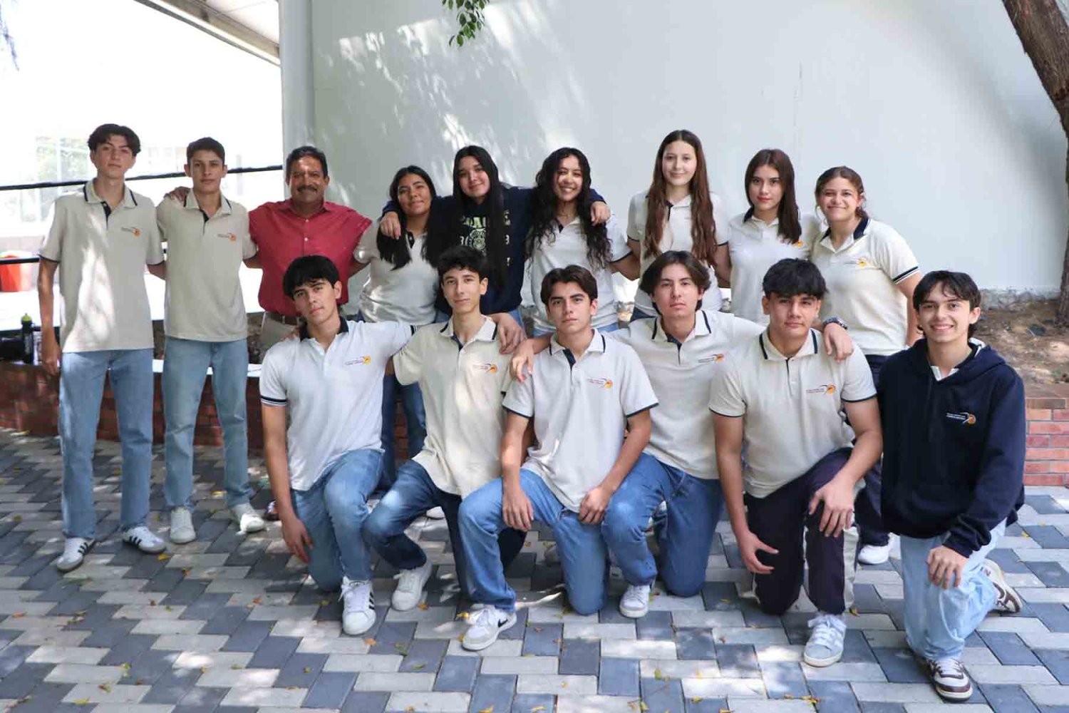 alumnos de la escuela antonio caso zapopan que se fueron de intercambio internacional